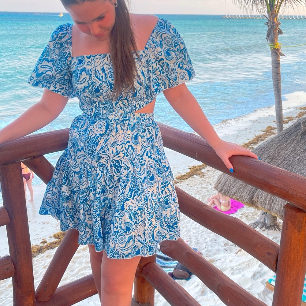 Blue and White Patterned Dress with Cutout